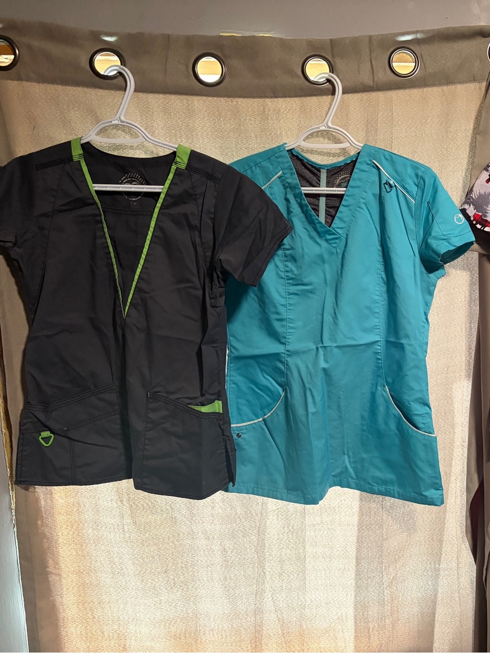 Teal V-Neck Medical Scrub Top - Solid Teal